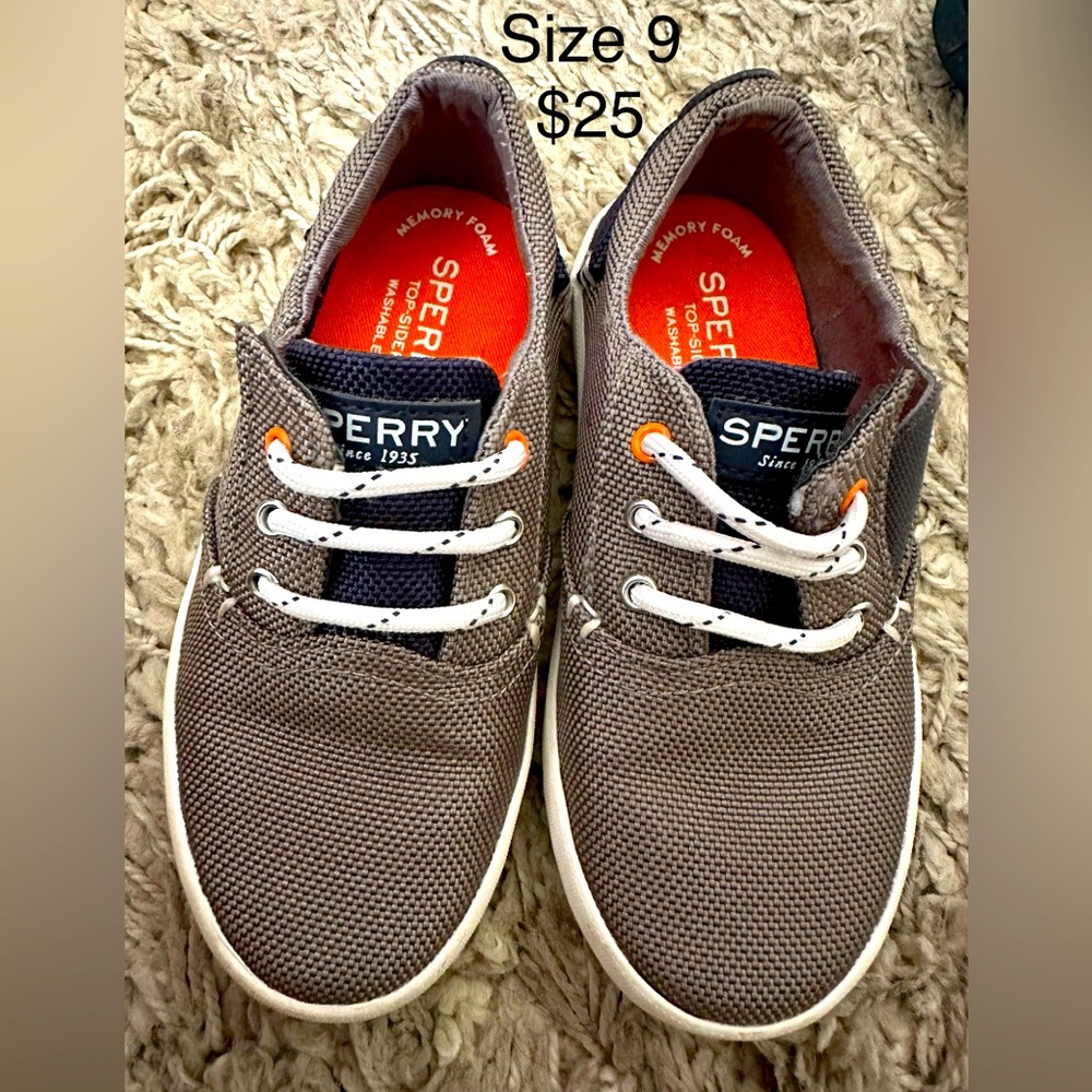 Little Boys Sperry shoes size 9